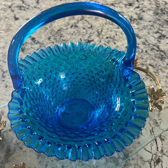 Vintage Fenton Ruffled Hobnail Basket Colonial Blue - Picture 7 of 9